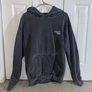 mens TALENTLESS hoodie! size large, worn 1-3 times!